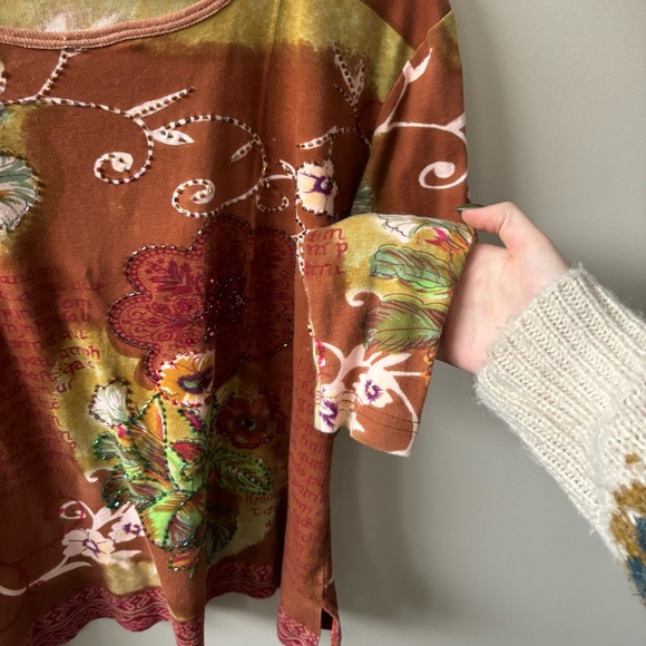 Y2K Floral Beaded Quarter Sleeve Top - Picture 2 of 9